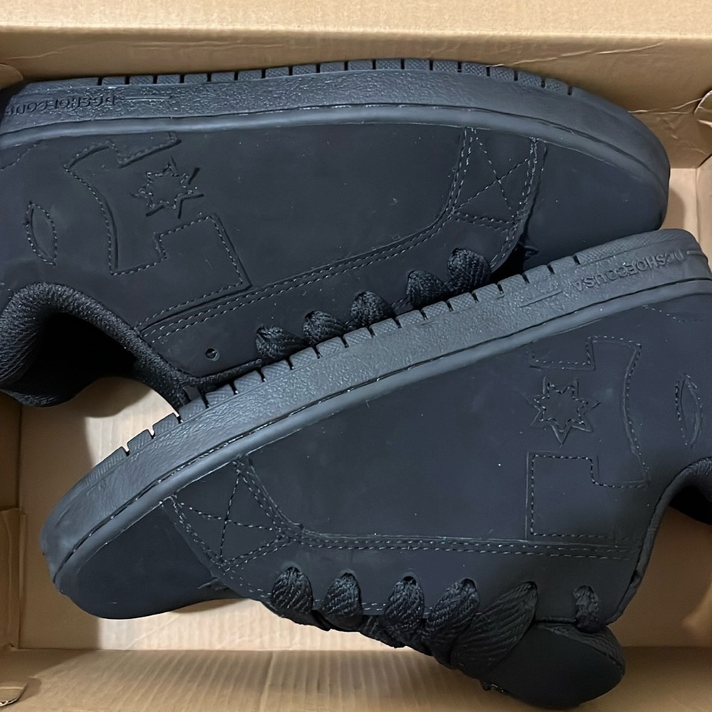DC Court Graffik All Black shoes